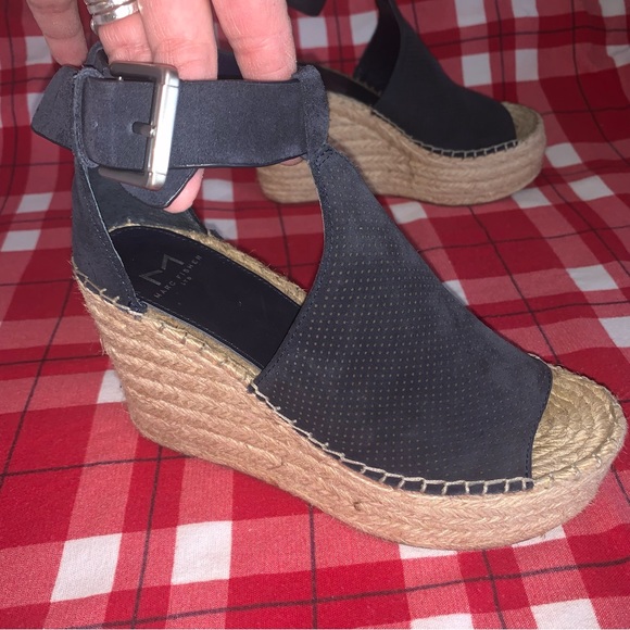 Women’s 6 MARC FISHER Allison Navy Blue Suede Wedge Platform Espadrille Sandals - Picture 2 of 13
